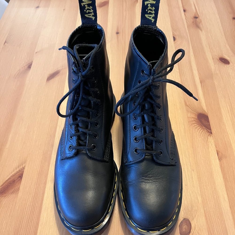 Dr. Martens 1460 Vintage Boots Black Greasy Leather Size 7UK 8USM 9USW